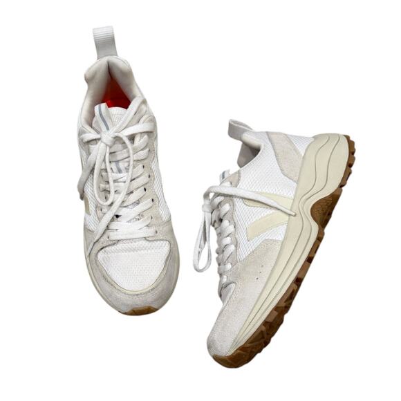 Veja Venturi Sneakers - Picture 2 of 11